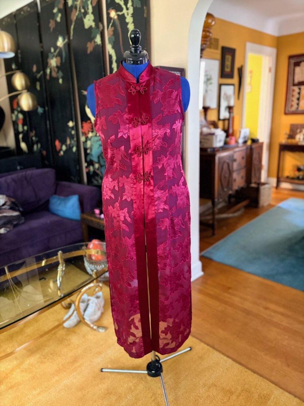 Sheer Embroidered Burgundy Floral Lace Sleeveless Duster Vest Mandarin Collar
